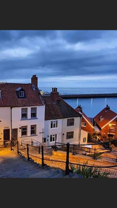 North Star Cottage Уитби Екстериор снимка